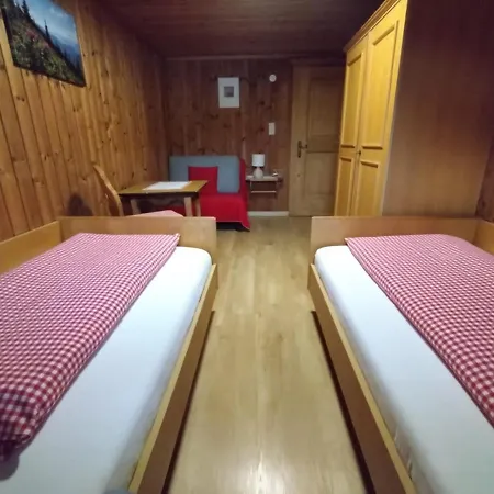 Woerglerhof's Huettenapartments Mit Kachelofen *