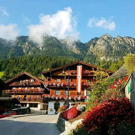 Woerglerhof's Huettenapartments Mit Kachelofen