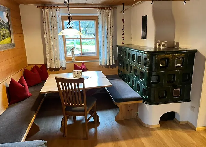 Woerglerhof's Huettenapartments Mit Kachelofen Κατάλυμα σε φάρμα *