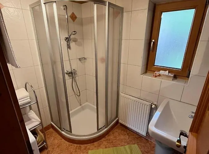 Woerglerhof's Huettenapartments Mit Kachelofen Κατάλυμα σε φάρμα Alpbach