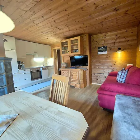 Çiftlik konaklama Woerglerhof's Huettenapartments Mit Kachelofen