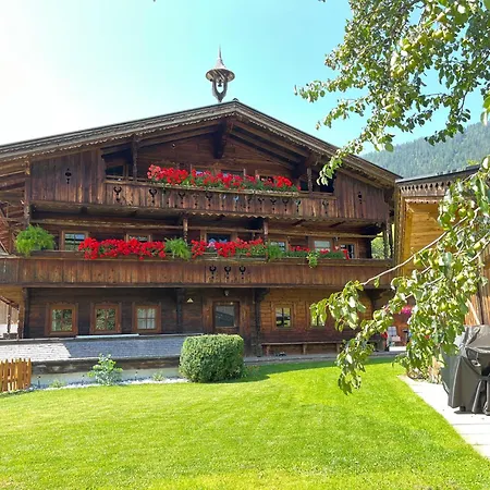 Feriegård Woerglerhof's Huettenapartments Mit Kachelofen Farm Alpbach