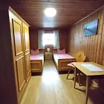 Çiftlik konaklama Woerglerhof's Huettenapartments Mit Kachelofen Alpbach