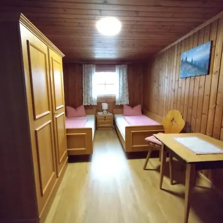 ファームステイ Woerglerhof's Huettenapartments Mit Kachelofen アルプバッハ