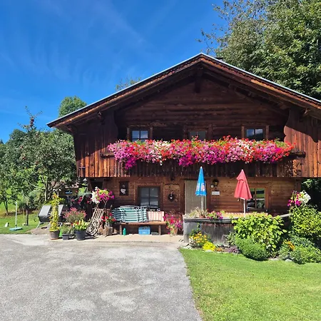 Woerglerhof's Huettenapartments Mit Kachelofen * アルプバッハ